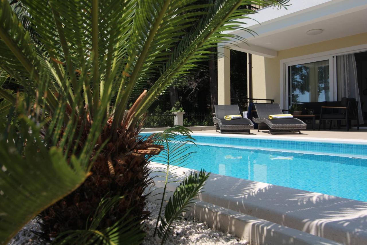 Beachfront Sea Palace Villa